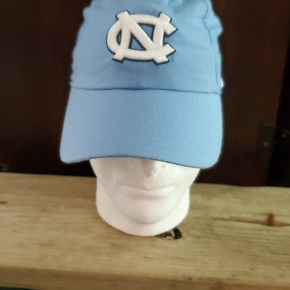 UNC NIKE HAT - Picture 1 of 4